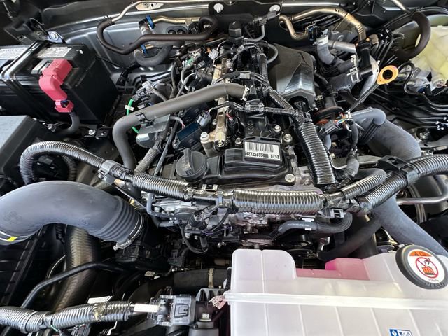 Certified 2025 Toyota Tacoma SR5 image 31