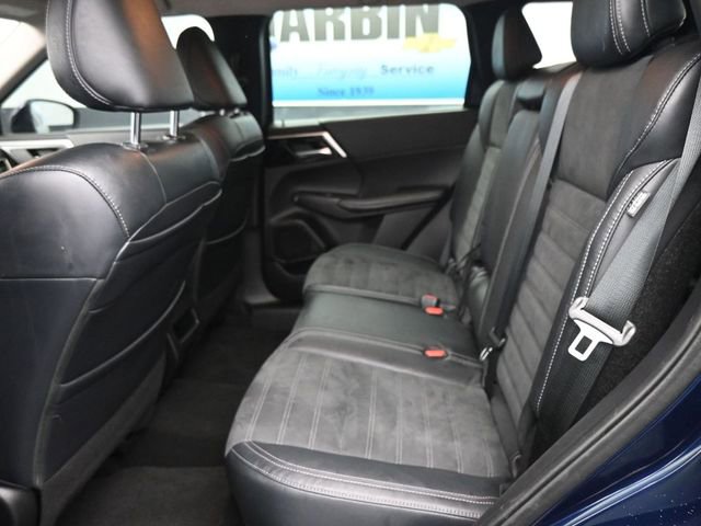 Used 2022 Mitsubishi Outlander SE image 10