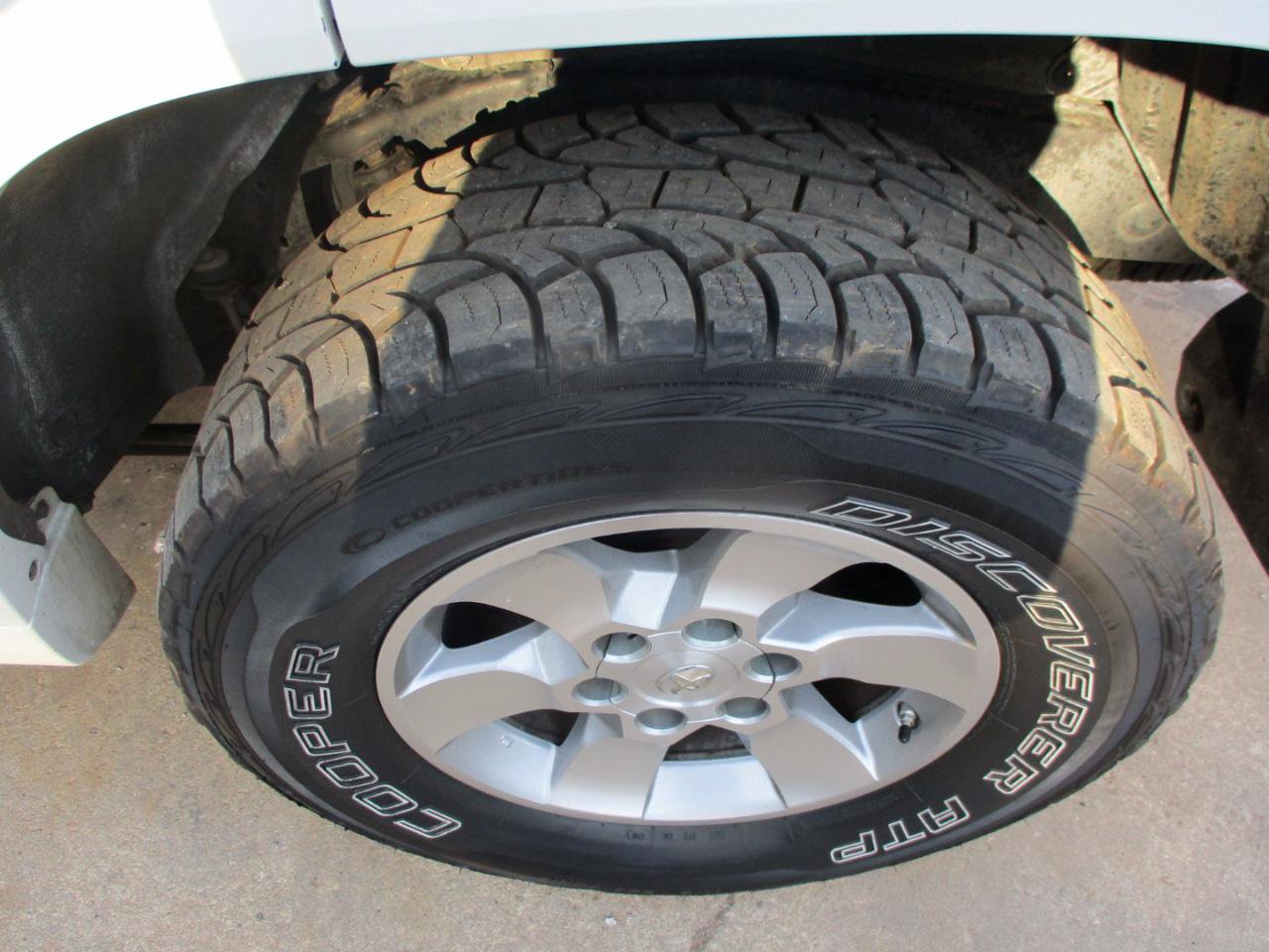 Used 2010 Toyota 4Runner SR5 AWD/4WD image 21