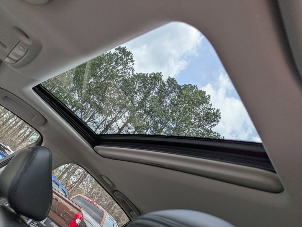 Used 2014 INFINITI Q50 2.0t w/ Moonroof Package image 21