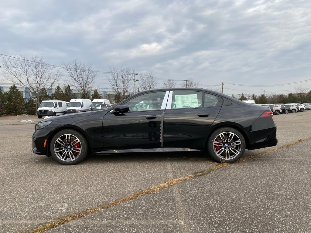 New 2026 BMW 530i xDrive w/ M Sport Package AWD/4WD image 4