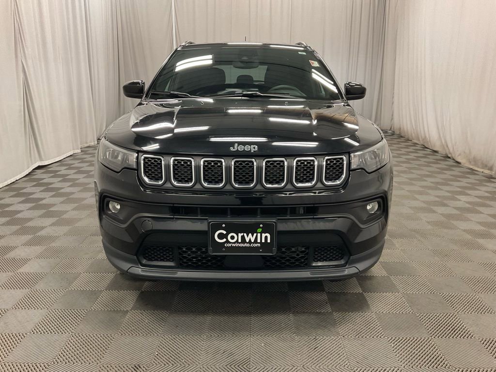 Used 2024 Jeep Compass Latitude image 7