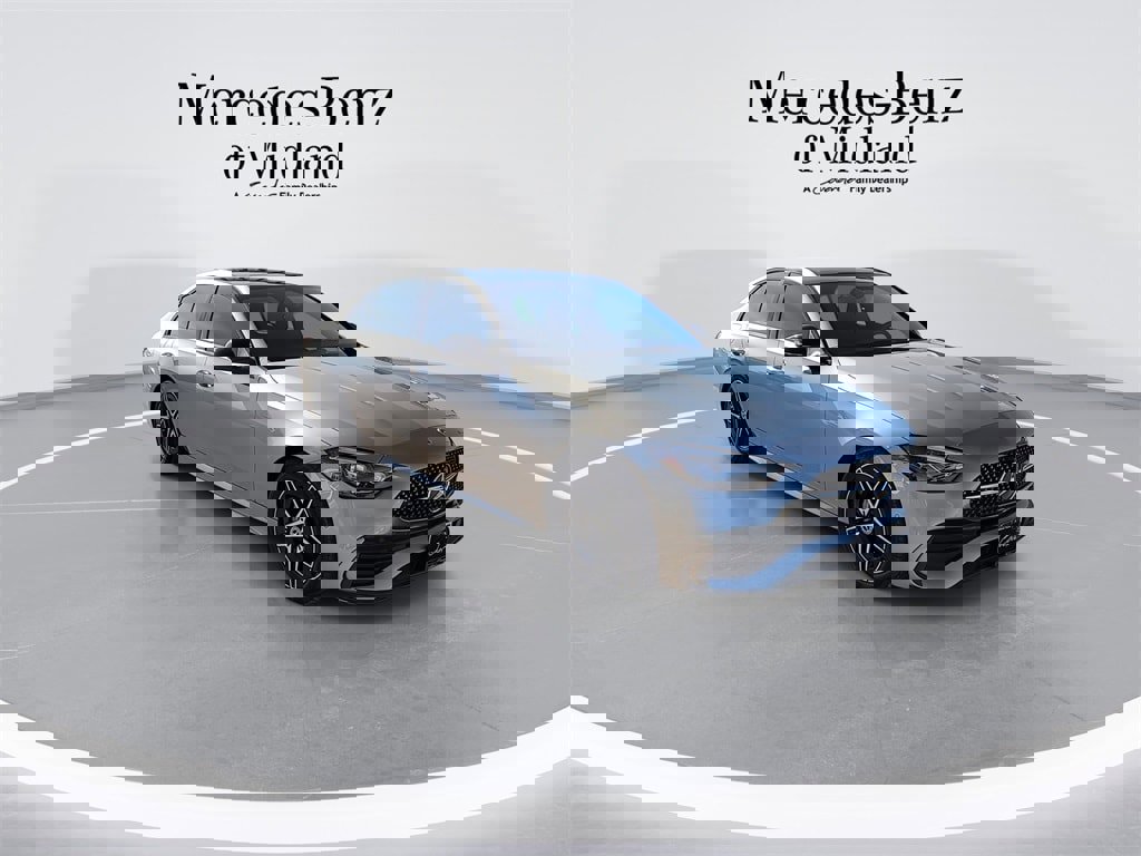 Used 2024 Mercedes-Benz C 300 4MATIC Sedan image 2