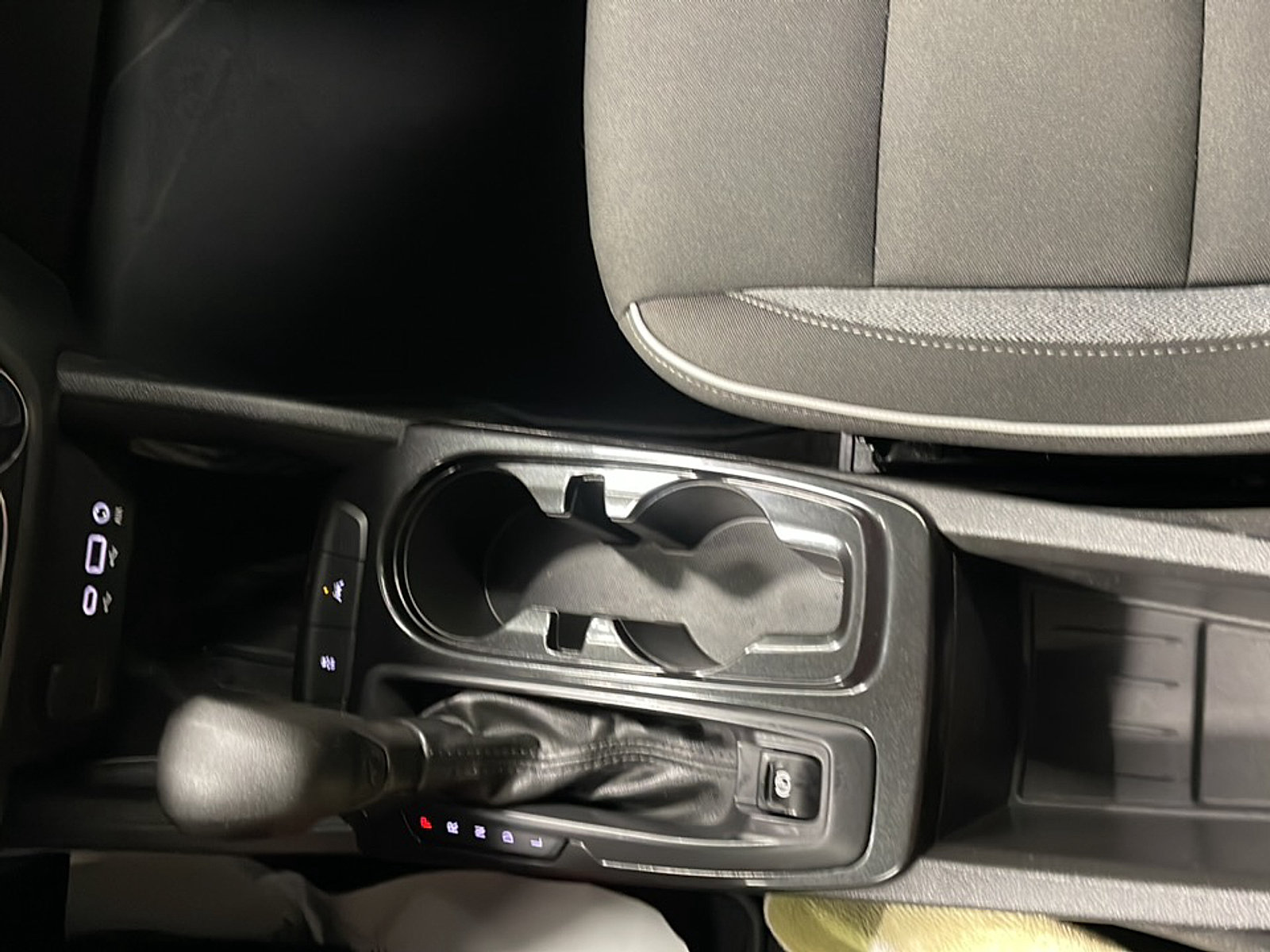 Used 2023 Chevrolet TrailBlazer LT FWD image 11