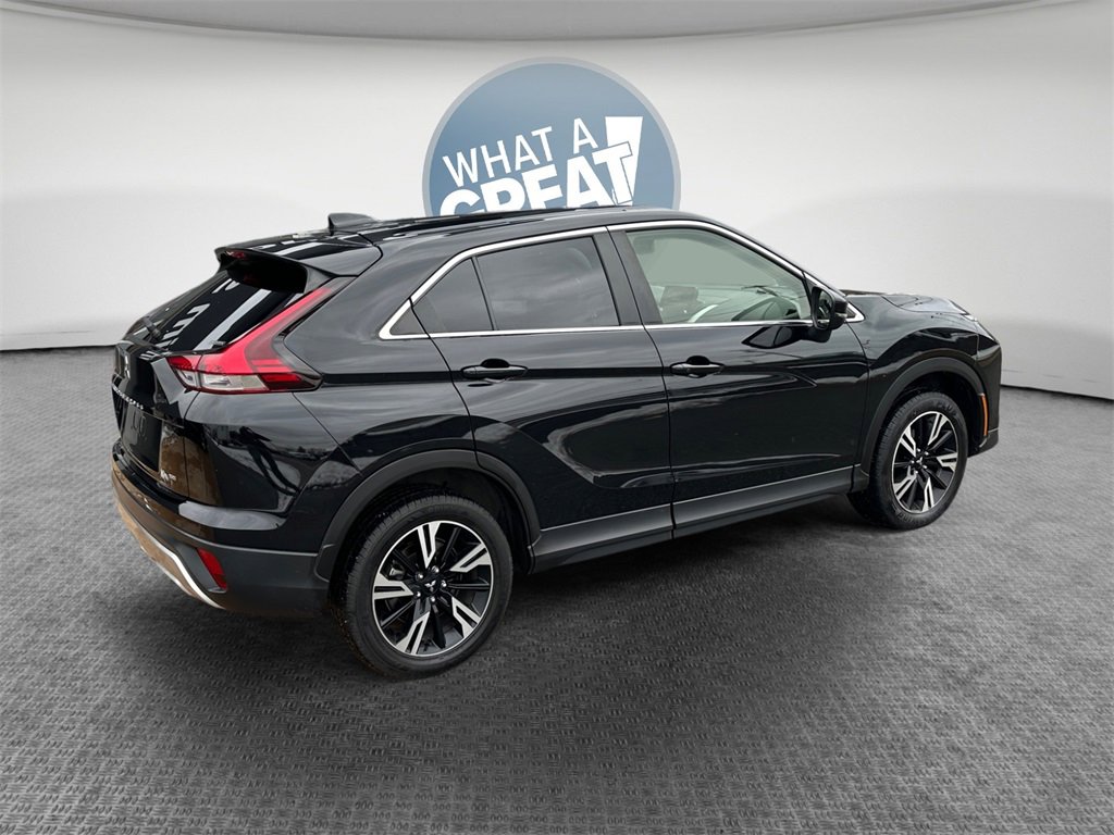 Used 2023 Mitsubishi Eclipse Cross SE image 3