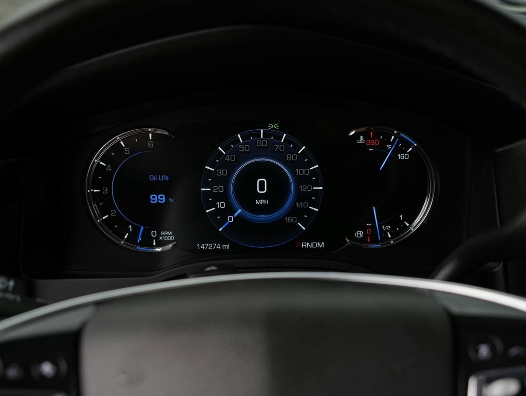 Used 2016 Cadillac Escalade Premium AWD/4WD image 13