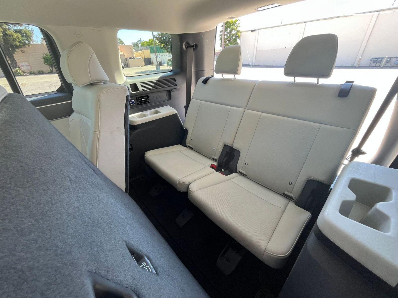 Used 2025 Hyundai Santa Fe SEL image 31