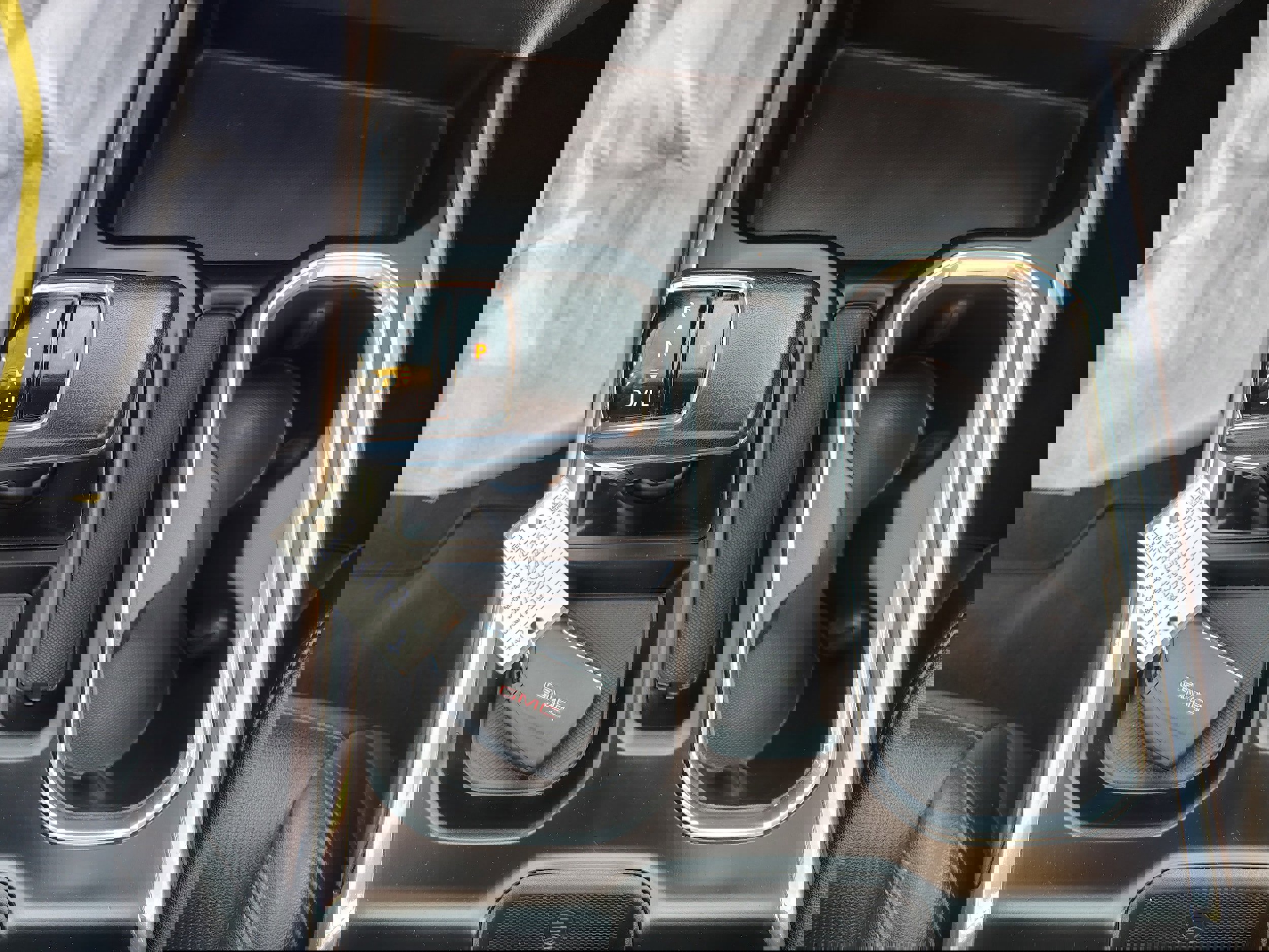 Used 2022 GMC Sierra 1500 SLT w/ SLT Convenience Package AWD/4WD image 39