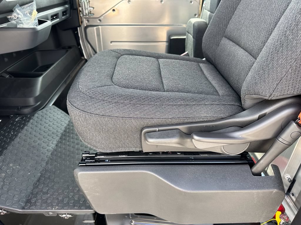 New 2026 Chevrolet Brightdrop 400 w/ Power Door Package AWD/4WD image 15