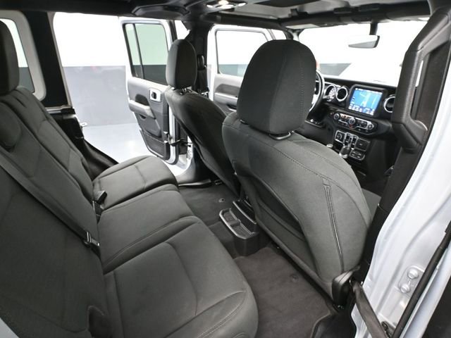 Used 2023 Jeep Wrangler Altitude image 43