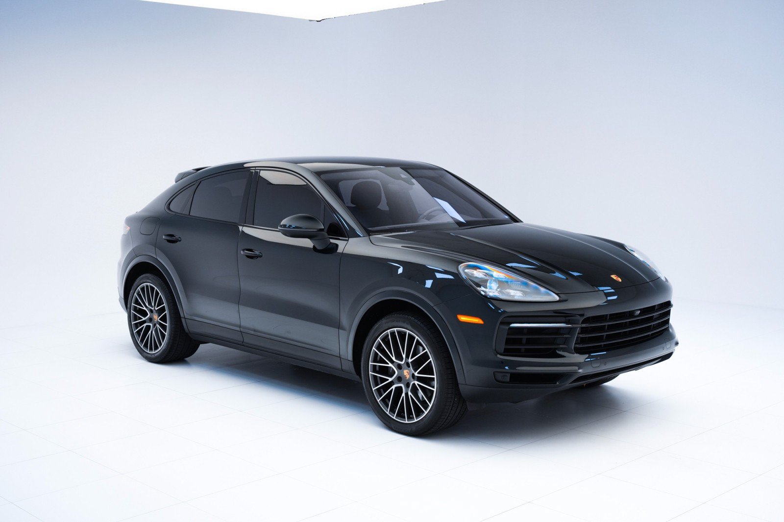 Certified 2020 Porsche Cayenne AWD/4WD image 6