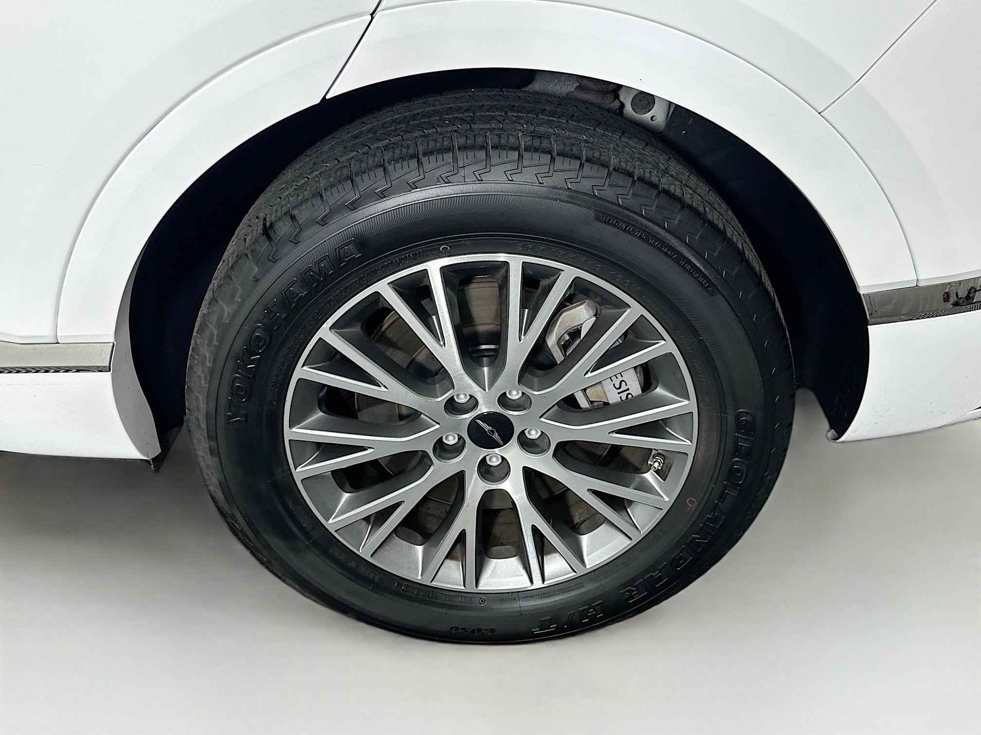 Used 2025 Genesis GV80 2.5T Standard AWD/4WD image 11
