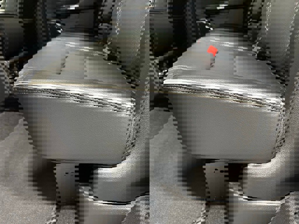 Used 2025 RAM 1500 Laramie image 41