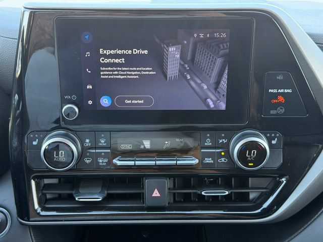 Used 2023 Toyota Highlander XLE FWD image 14