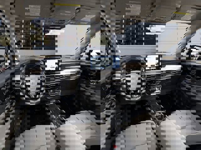 New 2026 Lincoln Corsair Reserve image 9