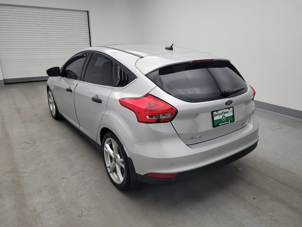 Used 2016 Ford Focus Titanium w/ Titanium Technology Package FWD image 5