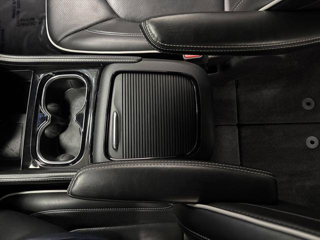 Certified 2025 Chrysler Pacifica Limited image 21