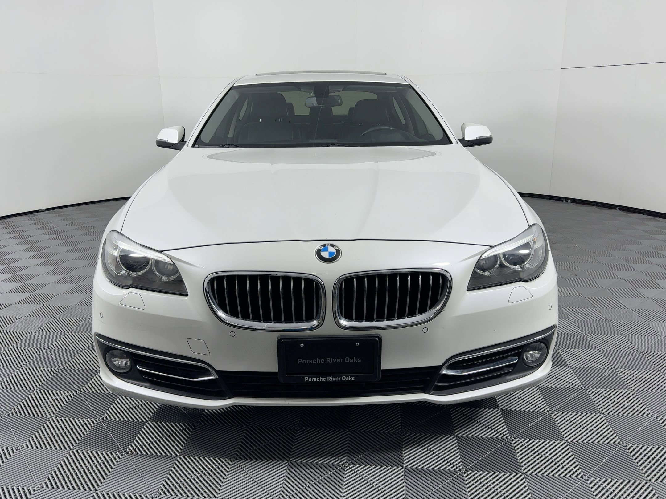 Used 2016 BMW 528i Sedan image 6