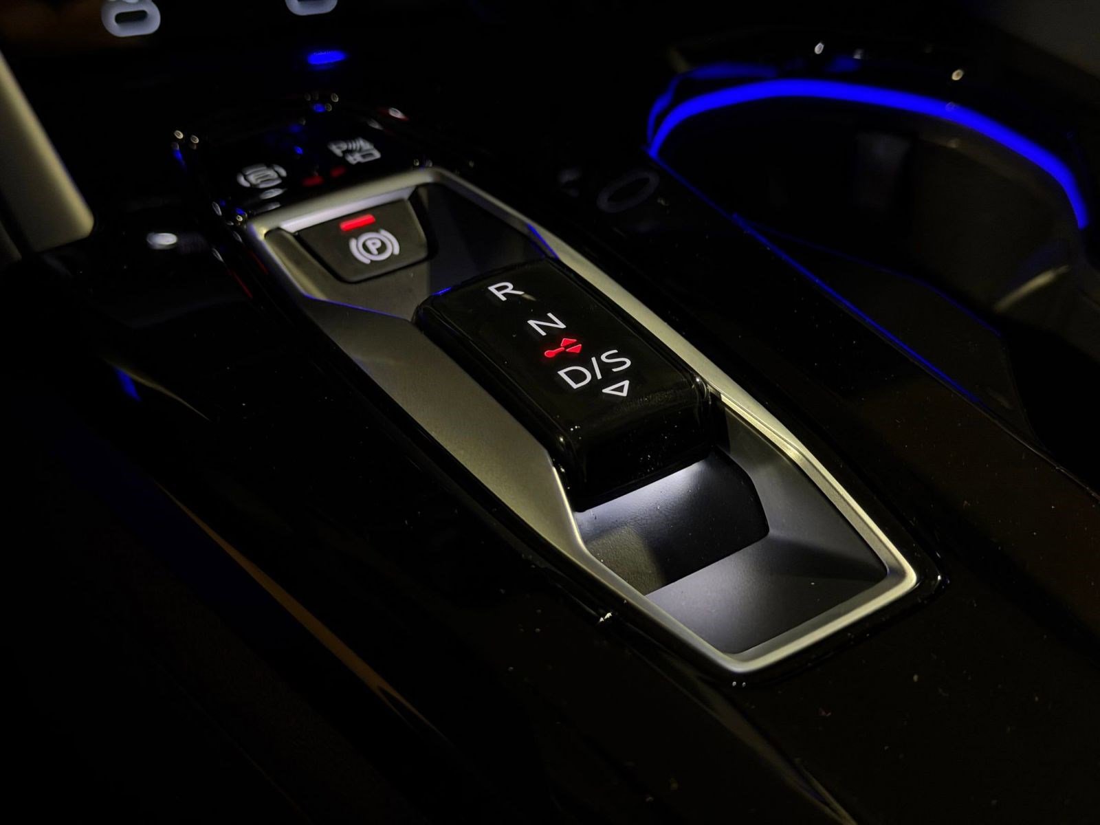 Certified 2025 Audi Q5 Premium w/ Convenience Package image 19