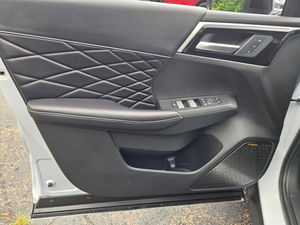 New 2026 Mitsubishi Outlander SEL Black Edition AWD/4WD image 22