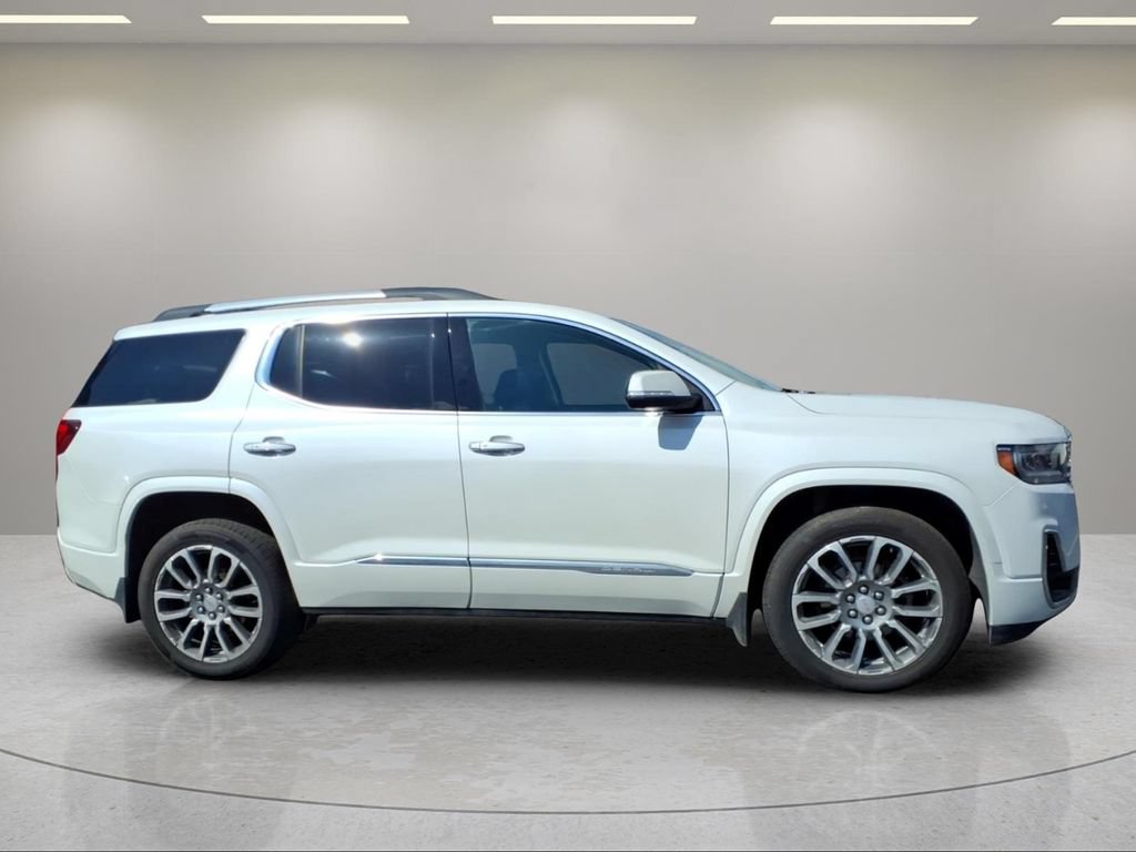 Used 2023 GMC Acadia Denali w/ Denali Ultimate Package AWD/4WD image 2