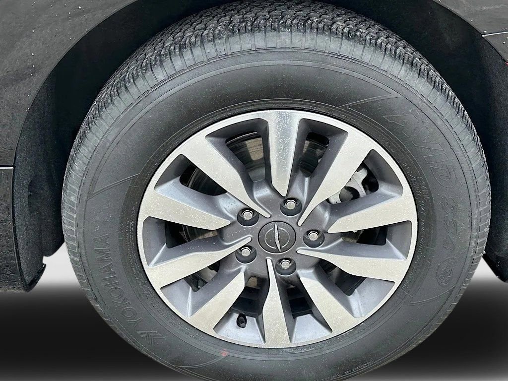 Used 2024 Chrysler Pacifica Select FWD image 33