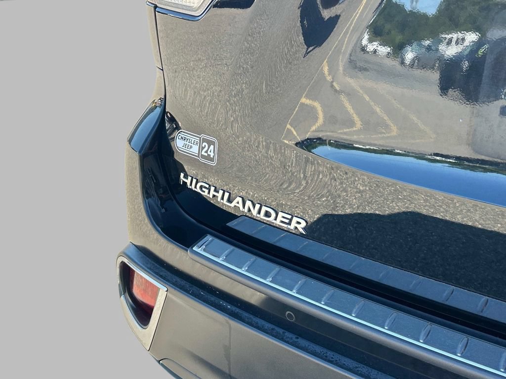 Used 2018 Toyota Highlander Limited Platinum AWD/4WD image 12