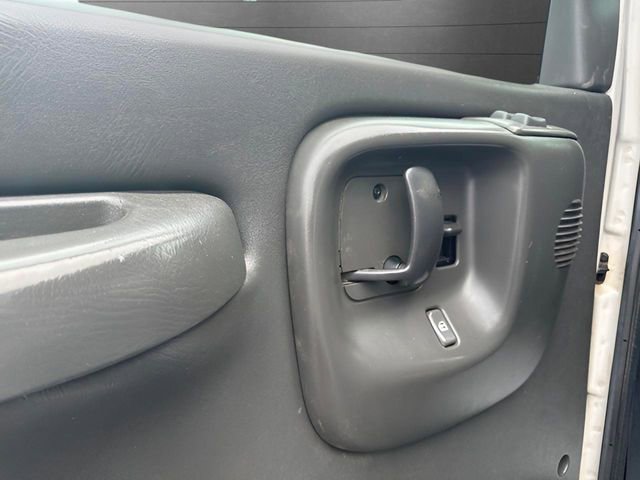 Used 2008 Chevrolet Kodiak C4500 4x4 Regular Cab image 13