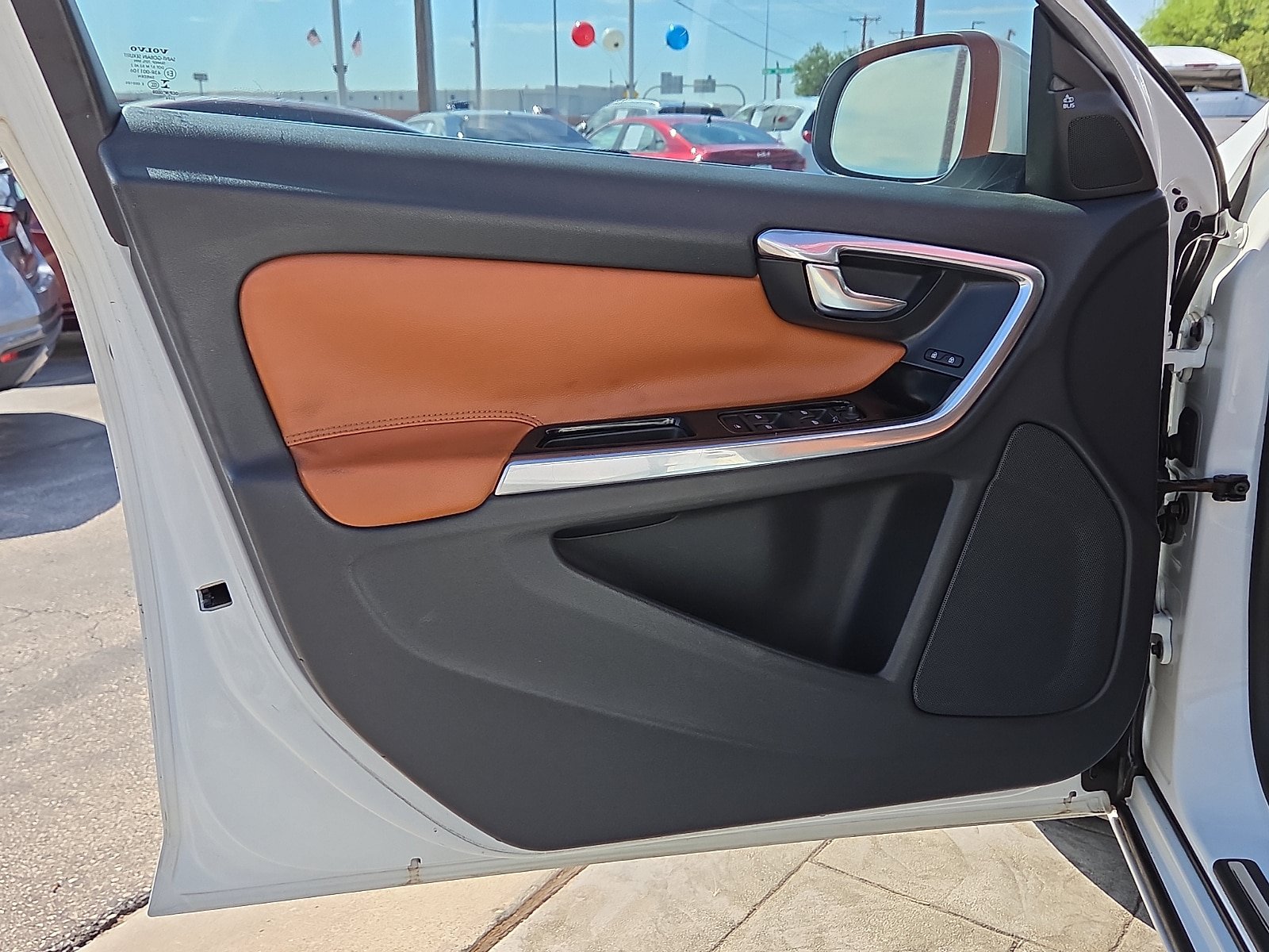 Used 2015 Volvo S60 T6 Platinum FWD image 13