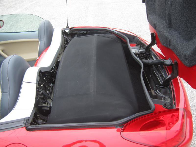 Used 2006 Pontiac Solstice Convertible w/ Premium Package image 18