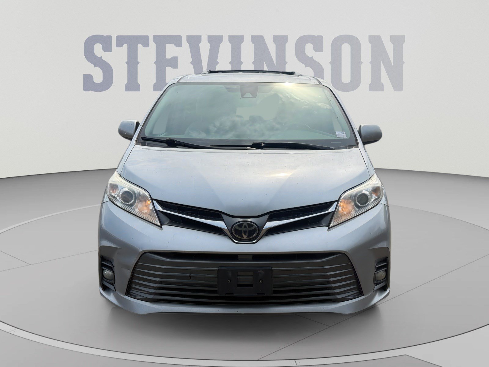 Used 2018 Toyota Sienna XLE w/ XLE Navigation Package AWD/4WD image 8