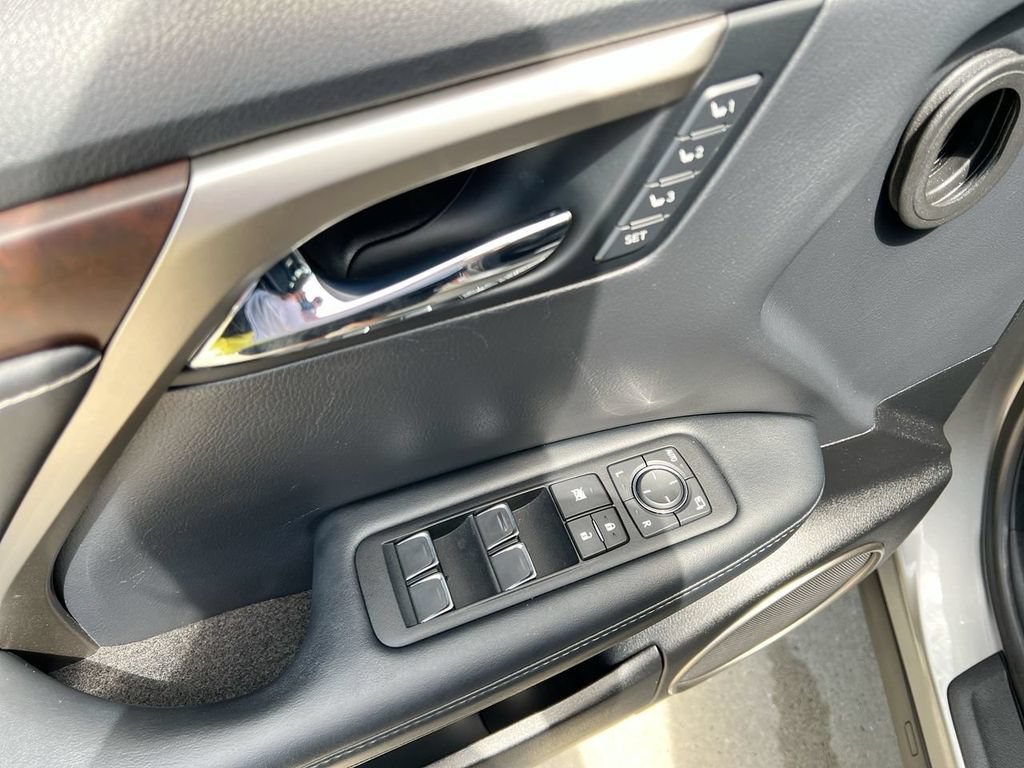 Certified 2022 Lexus RX 350 FWD w/ Premium Package image 11
