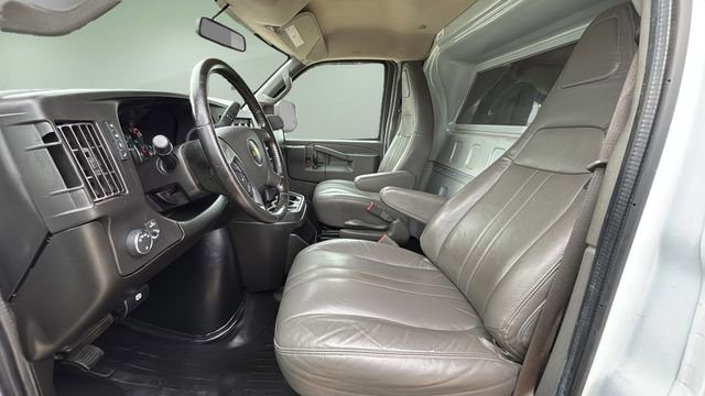 Used 2022 Chevrolet Express 2500 Work Van w/ Driver Convenience Package image 17