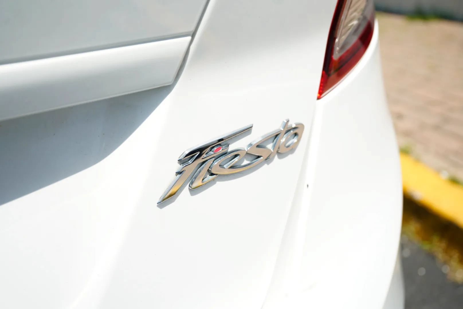 Used 2016 Ford Fiesta SE FWD image 11