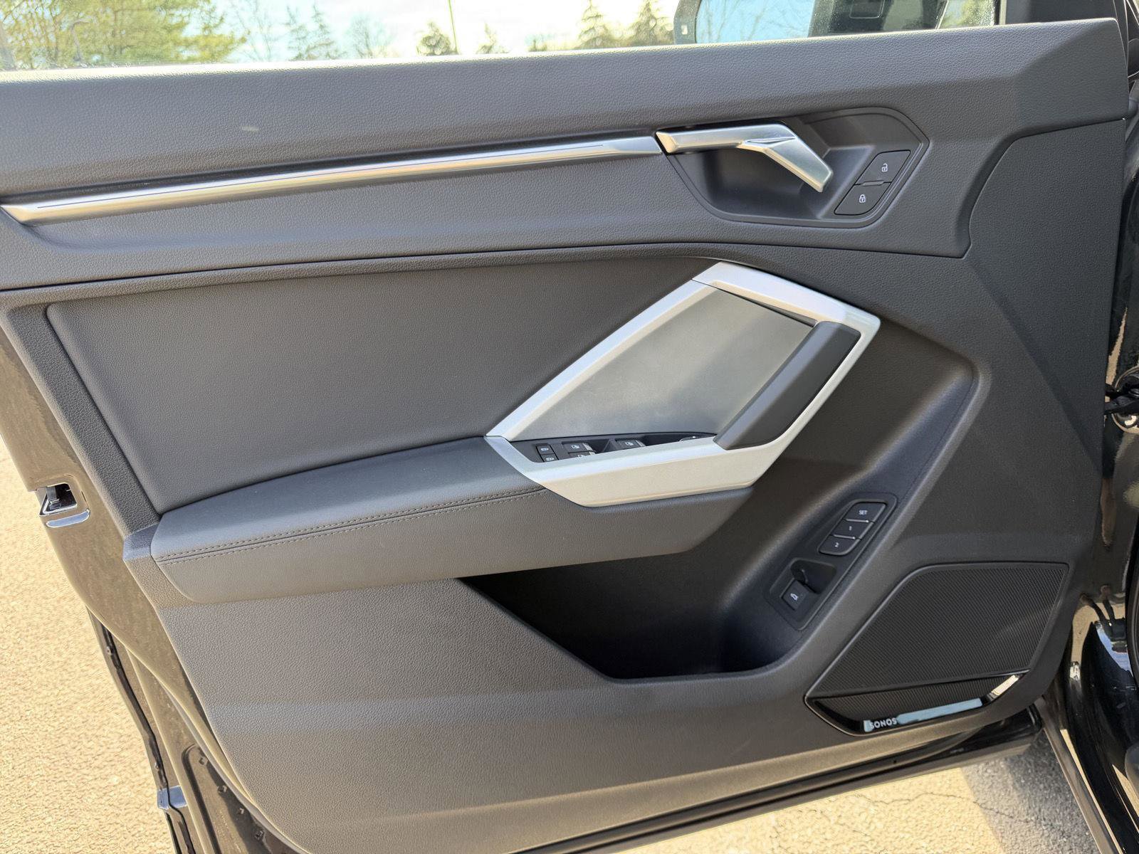 Used 2023 Audi Q3 2.0T Premium Plus w/ Premium Plus Package image 12