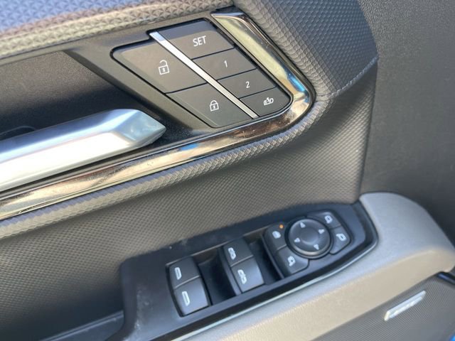 Used 2022 Chevrolet Silverado 1500 ZR2 w/ Technology Package AWD/4WD image 13