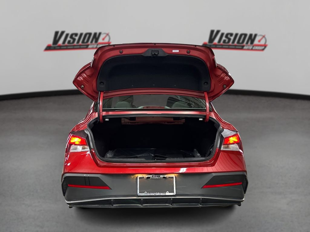 Certified 2025 Hyundai Elantra Sport image 11