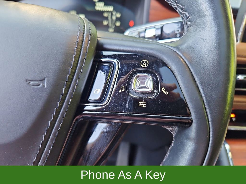 Used 2023 Lincoln Aviator Reserve w/ Equipment Group 201A image 12