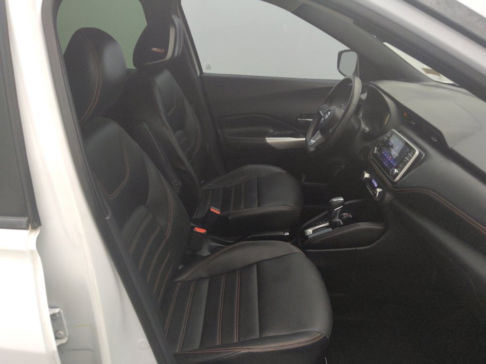 Used 2018 Nissan Kicks SR w/ Premium Package FWD image 21