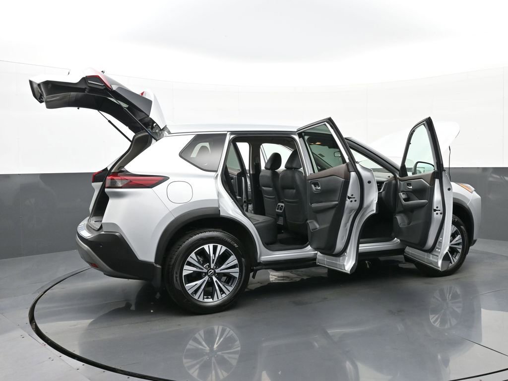 Used 2022 Nissan Rogue SV FWD image 44