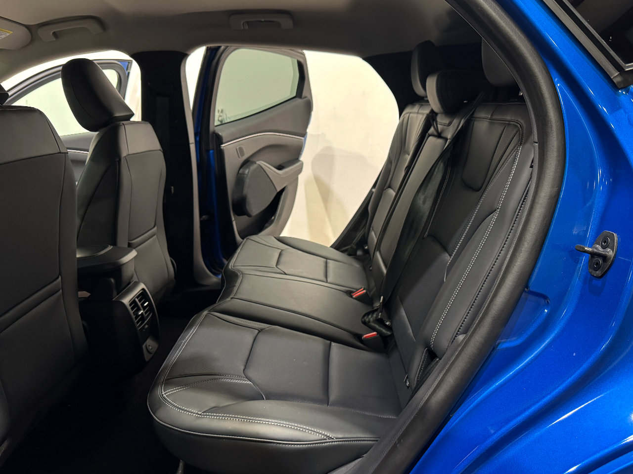 Used 2025 Ford Mustang Mach-E Premium image 17