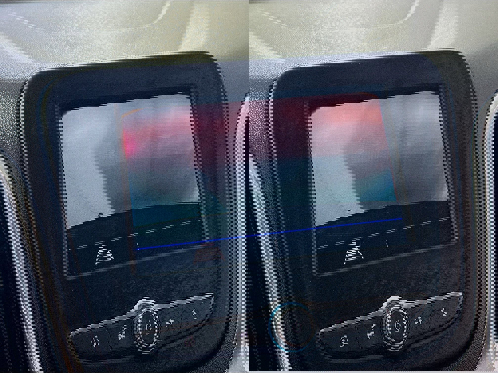 Used 2020 Chevrolet Equinox LS w/ LS Convenience Package image 3