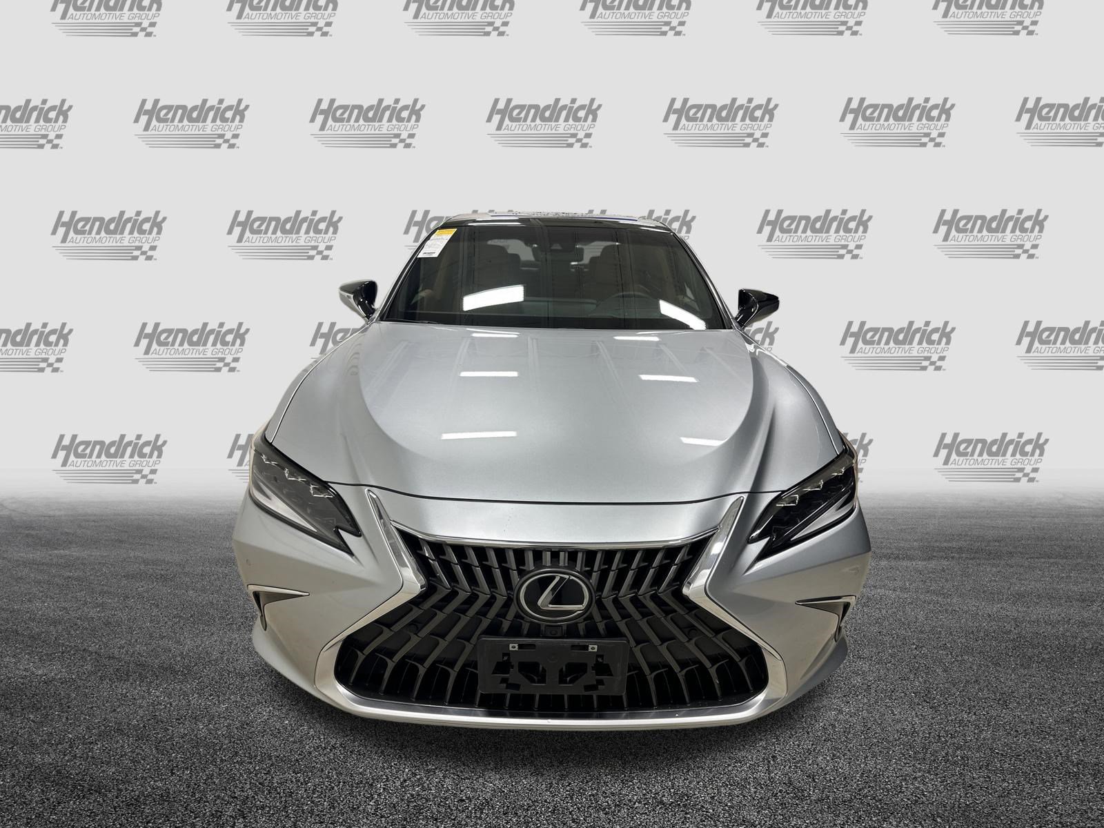 Used 2024 Lexus ES 350 Ultra Luxury w/ Accessory Package (Z2) FWD image 3