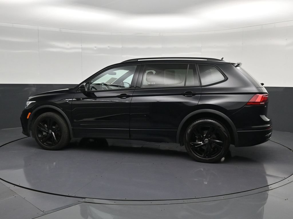 Used 2023 Volkswagen Tiguan SE R-Line FWD image 8