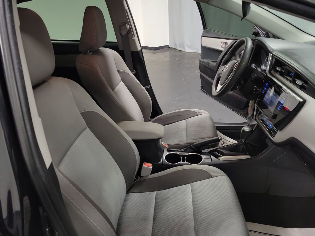 Used 2019 Toyota Corolla LE image 23