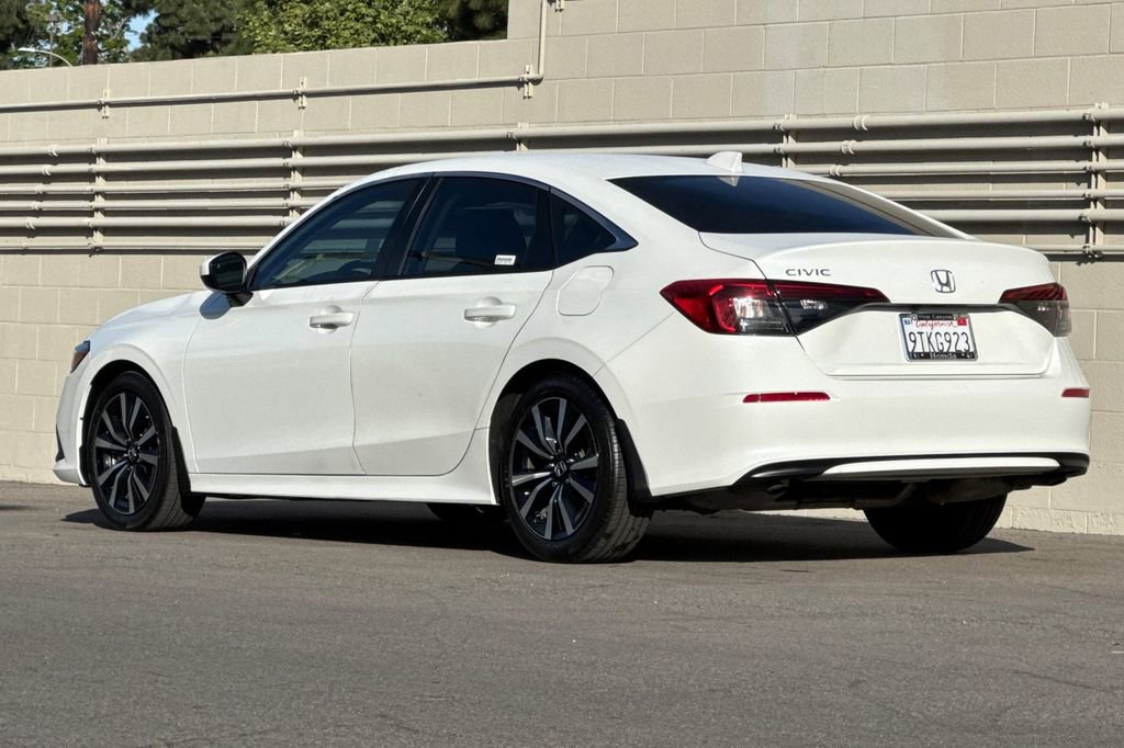 Certified 2022 Honda Civic EX image 3