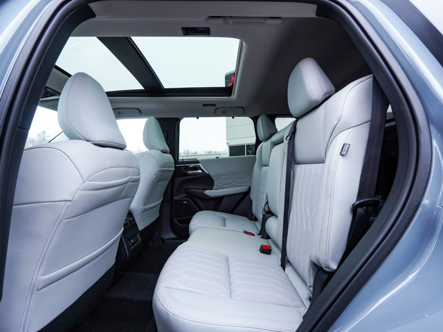 New 2026 Mitsubishi Outlander SEL AWD/4WD image 33