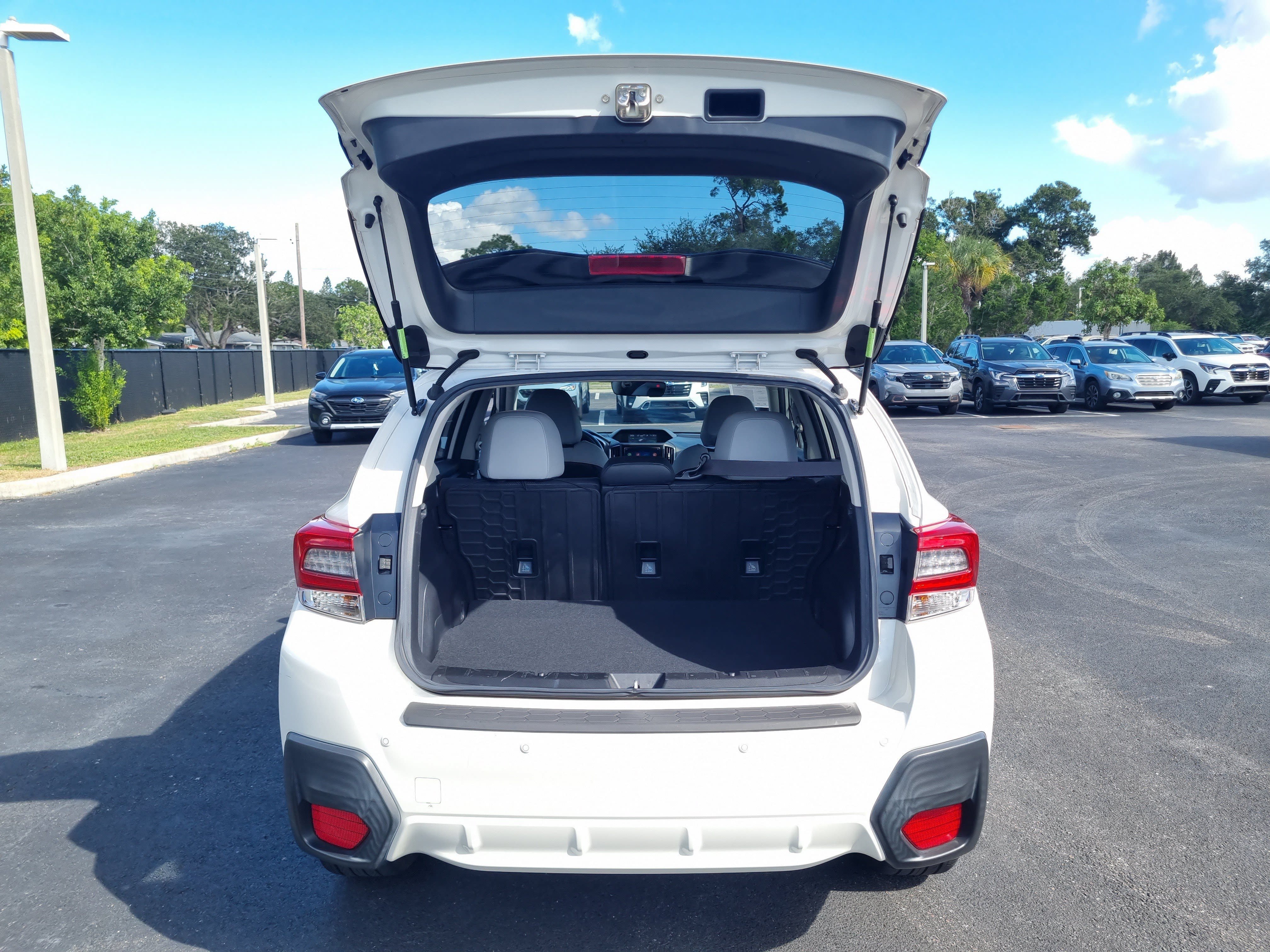 Certified 2021 Subaru Crosstrek 2.5i Limited w/ Moonroof Package 2 AWD/4WD image 11