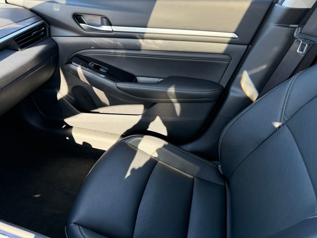 Used 2023 Nissan Altima 2.5 SL image 21