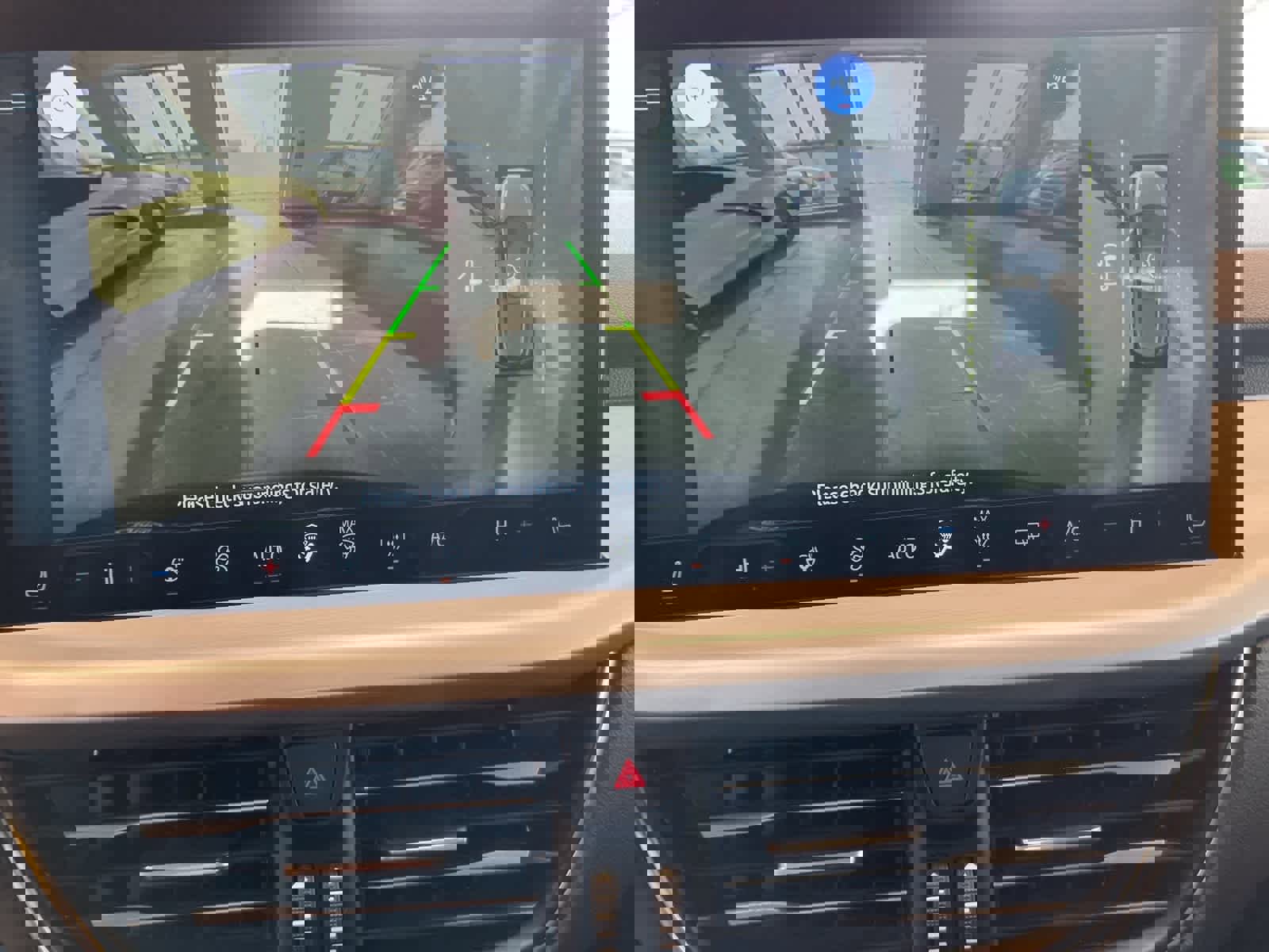 Used 2024 Ford Escape Platinum image 21